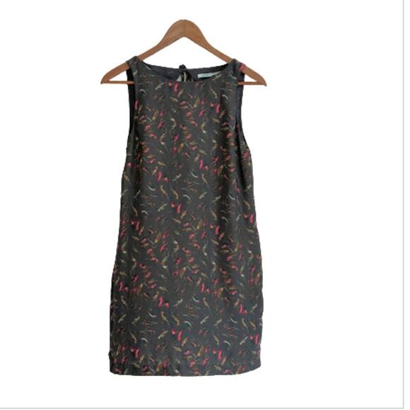 Kimchi Blue Dress Gray Bird Print Sleeveless Pockets Cut Out Back Mini Dress XS - Picture 10 of 10